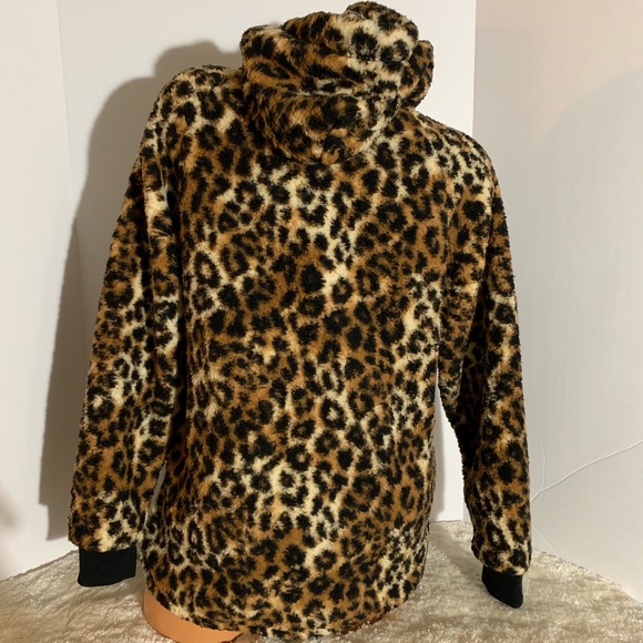 Victoria’s Secret Sherpa Hoodie very soft LARGE - Picture 3 of 6